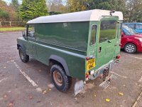 LAND ROVER DEFENDER